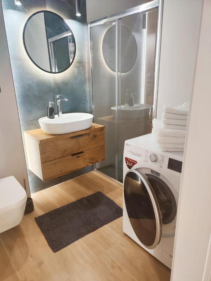 Miodowy Apartament Złotów Zewnętrze zdjęcie